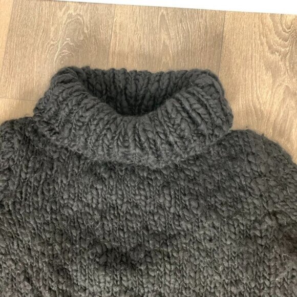 Women's Wolf & Cecil Merino Wool Chunky Knit Sweater Turtleneck Black Cutout - Picture 13 of 16